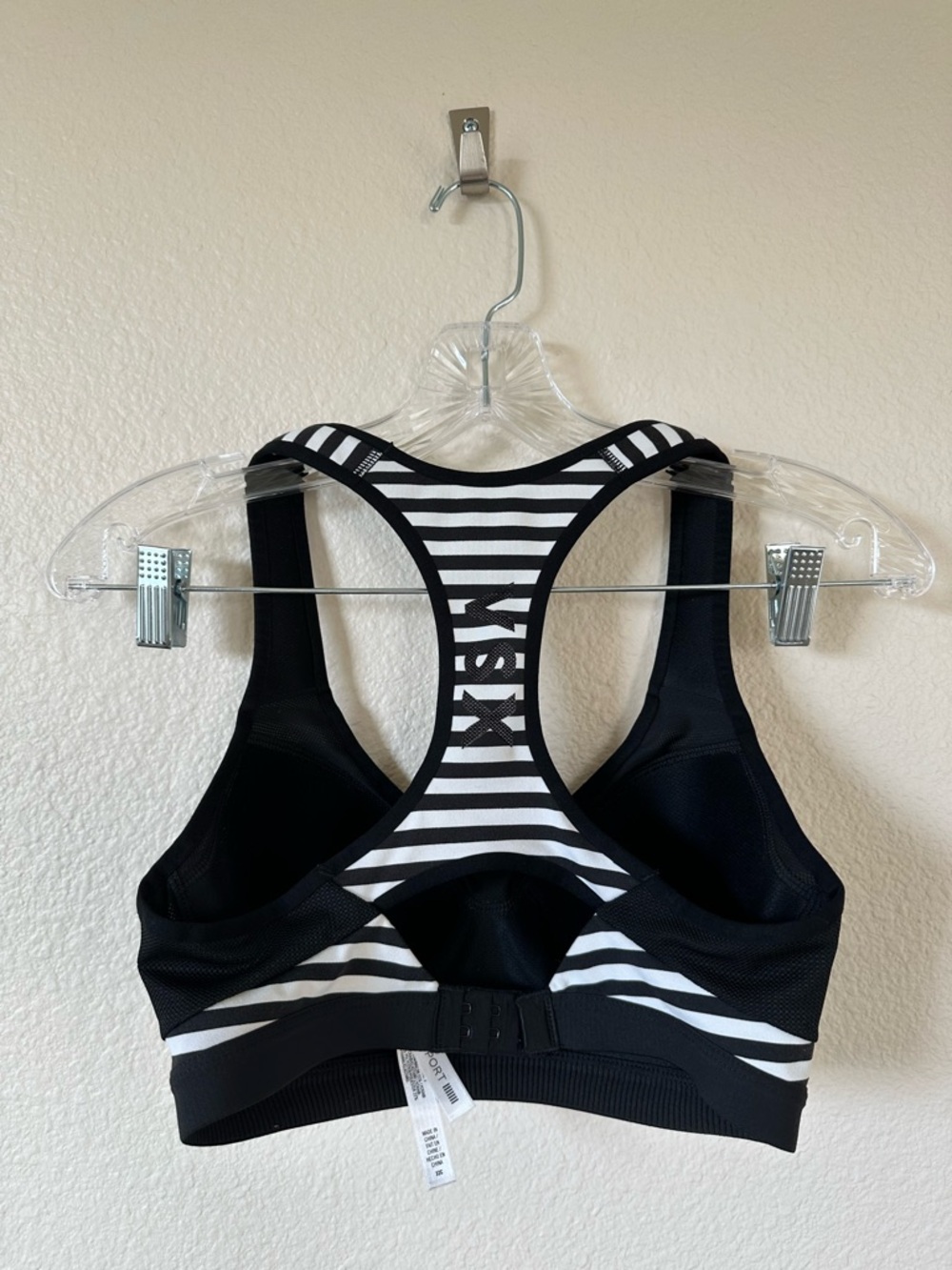 Victoria's Secret VSX Sport Underwire Padded Sports Bra 32C Black White Stripe - Picture 2 of 7